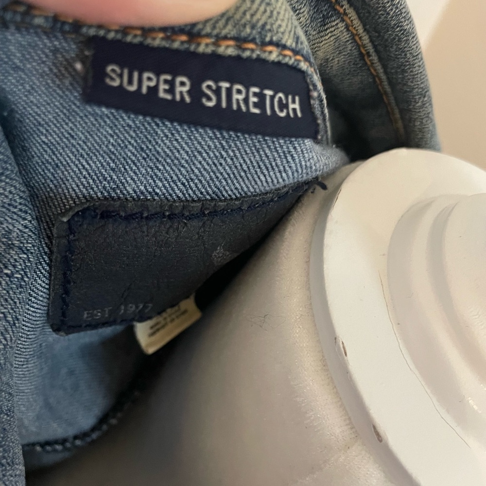 Perfect Condition American Eagle Distressed Jean Jacket; Stretchy - Picture 7 of 7